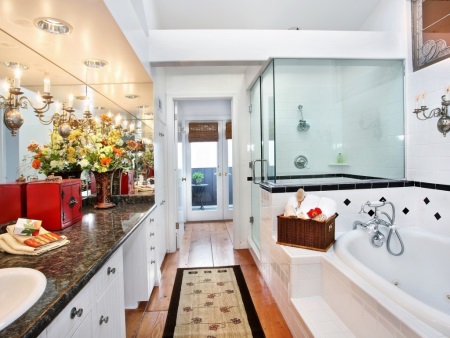 Kvalitatīvas vannas istabas mēbeles