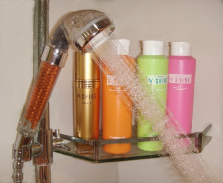 Suihkupää turmaliinilla