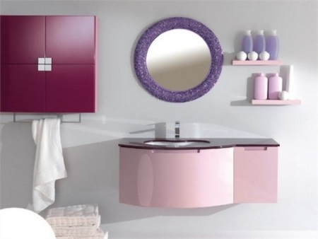 Roza v kombinaciji s sivo