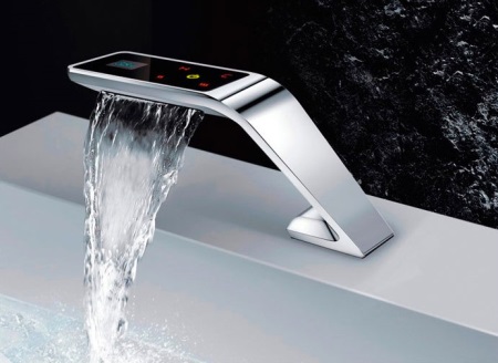 Beröringsfri kran med infraröd sensor