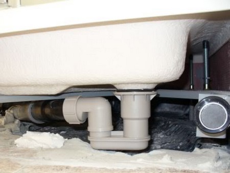 Réparation du drain de la cabine de douche