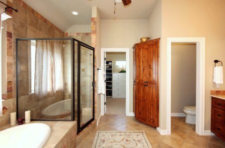 Light shades in bathroom finishes