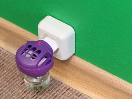 Fumigator voor insectenwerende middelen