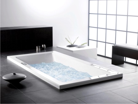 Rektangulärt badkar med bubbelpool