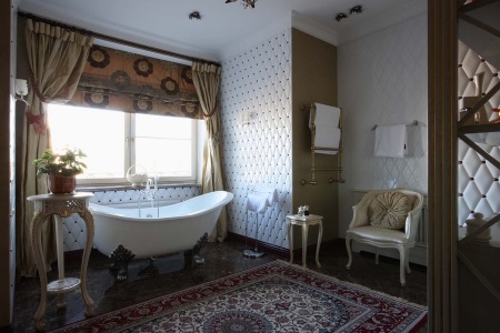 Χρωματικός συνδυασμός για μεγάλο μπάνιο