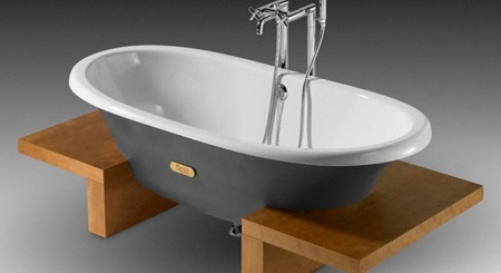 White enamel cast-iron bathtub