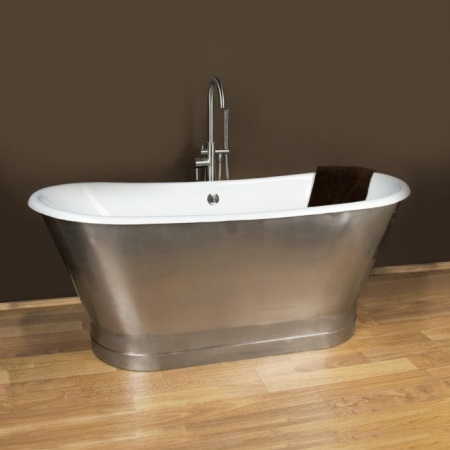 Bañera independiente fabricada en España