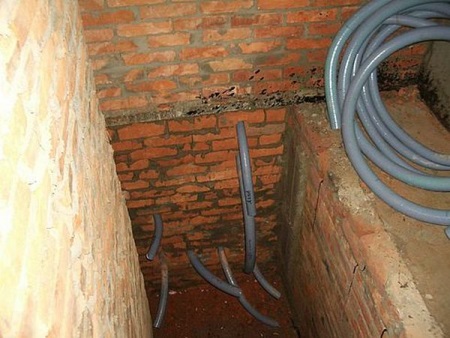 Įleistinė vonios duobė