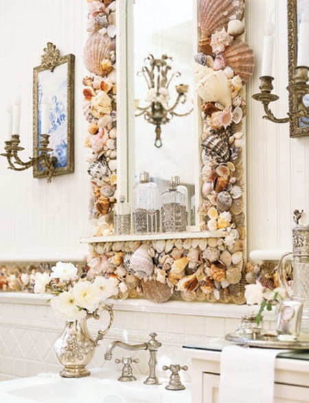 Conchiglie su specchio