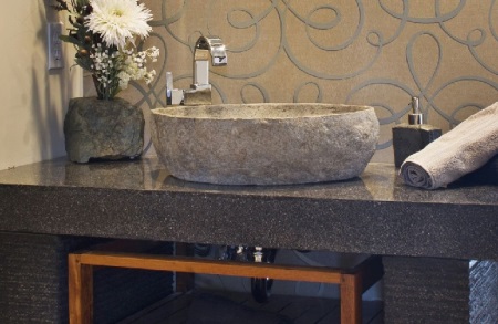 Stenen wastafels