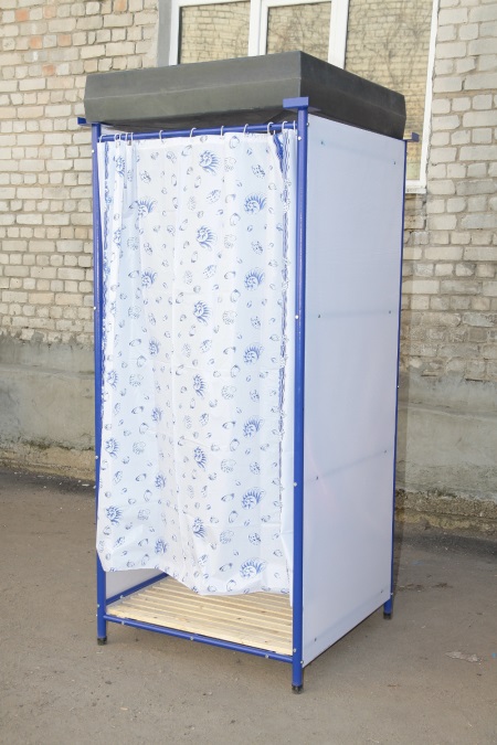 Plastist välikäimla