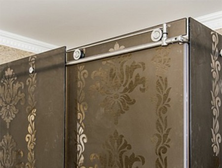 Feronerie pentru cabine de duș din sticlă