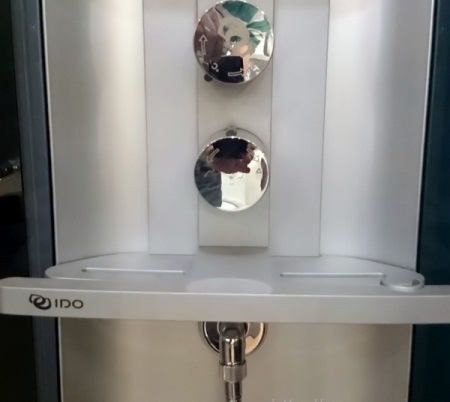 Vodovodne pipe za tuš kabino