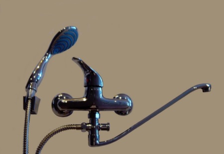 Смесителна батерия с душ