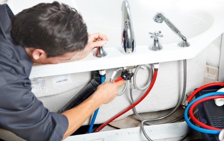 Ремонт на смесителя за баня от майстор