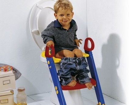 Η καλύτερη ηλικία για να αρχίσει το παιδί σας να χρησιμοποιεί την τουαλέτα