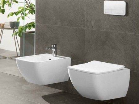 Funktioner hos den vägghängda toaletten