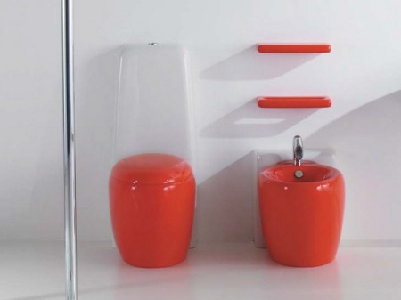 Plaatsing van een vloerbidet in de nabijheid van de WC-pot