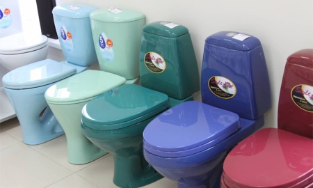 Тоалетна Sanita, монтирана на стената