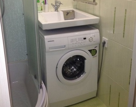Washing machine under the ladle sink