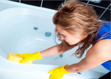 Cuidado y limpieza de una bañera de hidromasaje de hierro fundido