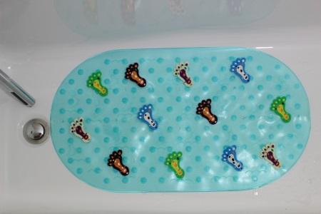 Krav på en badmatta för barn