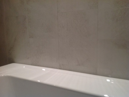 Methods of sealing gap between the wall and bathtub 