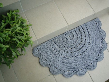 Tapis en crochet pour la salle de bain et les toilettes