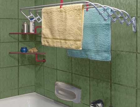 Torktumlare i aluminium för badrummet.