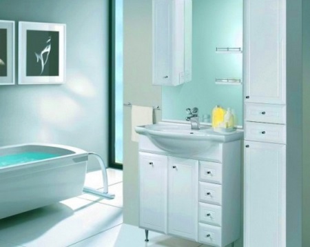 Мебели за баня от руската марка Aqualife