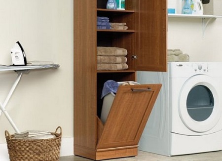 Mobile da bagno e cestino da bagno