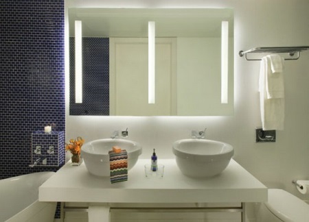 Specchi da bagno con illuminazione integrata