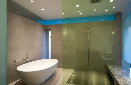 バスルームのスポットライト