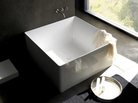 Cada de baie acrilică pătrată