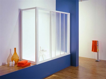 硬質プラスチック製バスタブ用スクリーン