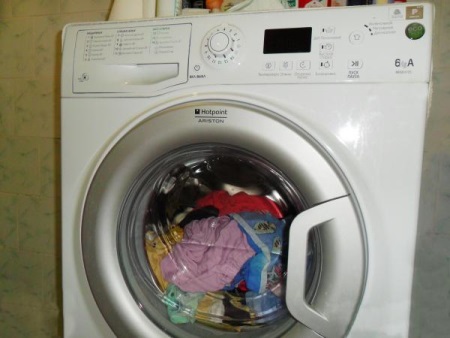 Vaskemaskine med vaskeri, dør aflåst - tips