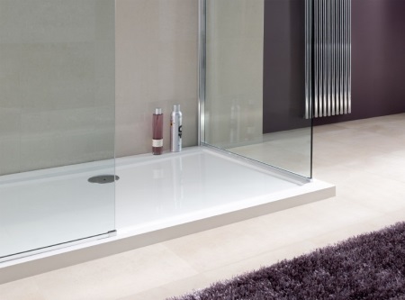 Sprchový kout s nízkou vaničkou