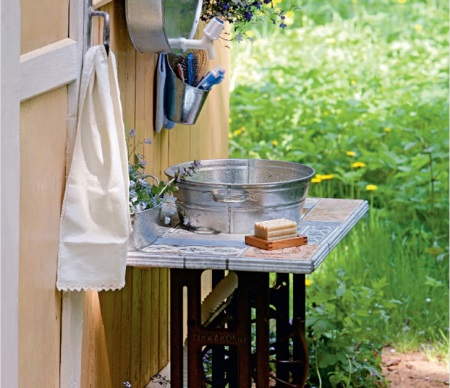 Outdoor washbasin for villas