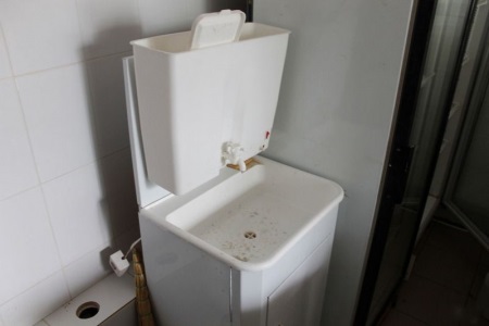 Washstand washbasin for dacha