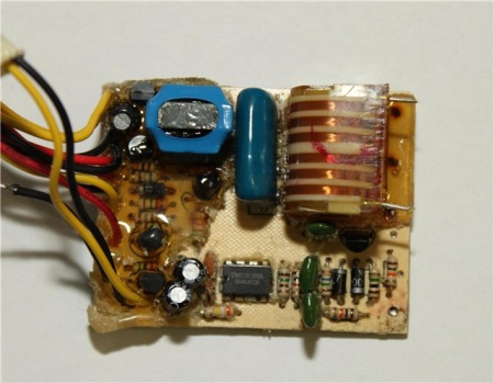 Alimentazione del gas dall'interno dello scaldabagno