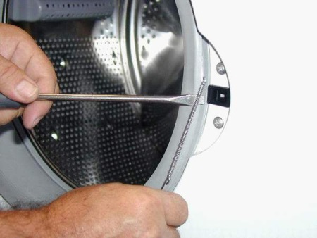 Pesukoneen tiivisteen vaihto