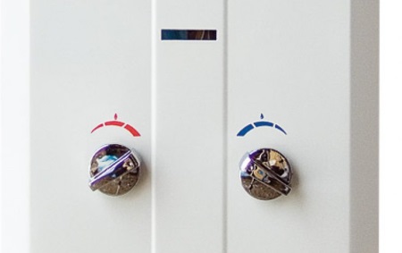 Kontrolpanel til gasvarmeanlæg