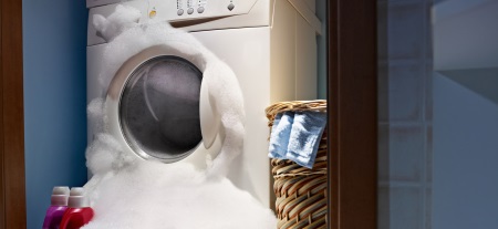 Foam that fills the washing machine