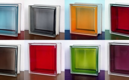 цветни стъклени блокове