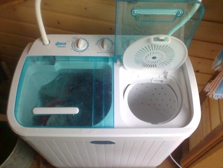 Country cottage washing machine with spin function