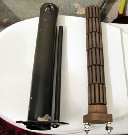 Elektrinis vandens šildytuvas su sausu kaitinimo elementu