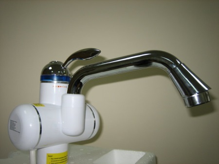 Θερμοσίφωνας για τη βρύση σας