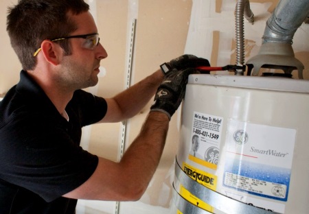 Sustitución del ánodo de magnesio en la caldera: cuándo hacerlo